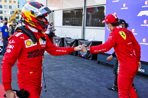Sainz: "Ho visto Tsunoda a muro, non sapevo cosa fare"