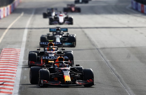 Marko, Red Bull nel complesso è più forte di Mercedes
