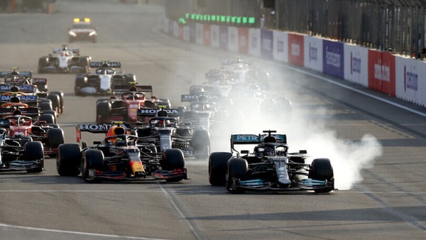 Mercedes e il Brake Magic: "Lewis fa pochissimi errori, sta a noi migliorare"