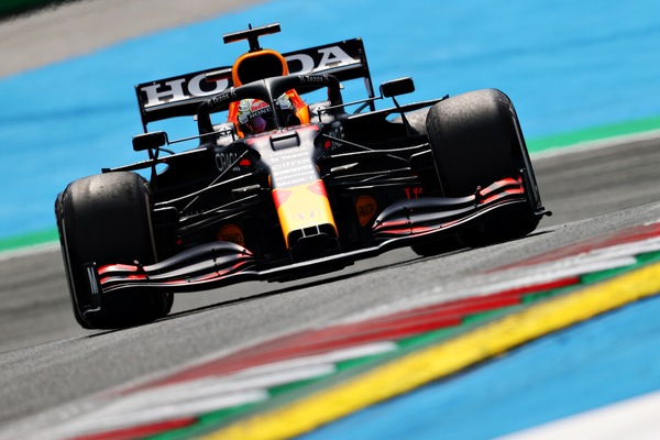 Verstappen: "Sarà lotta serrata con Lewis in qualifica"