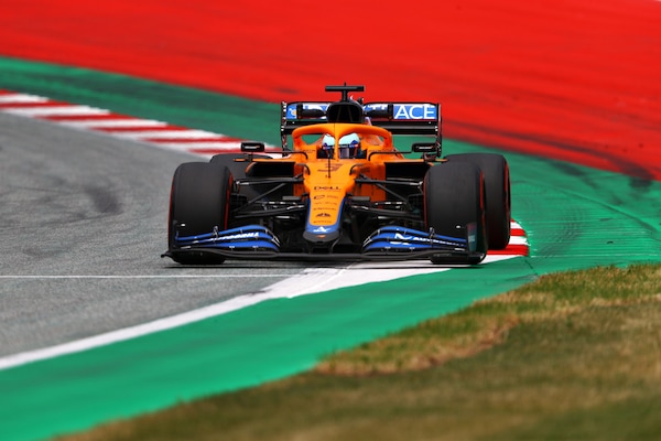 Ricciardo: "E' solo venerdì, ma meglio 2° che 10°"
