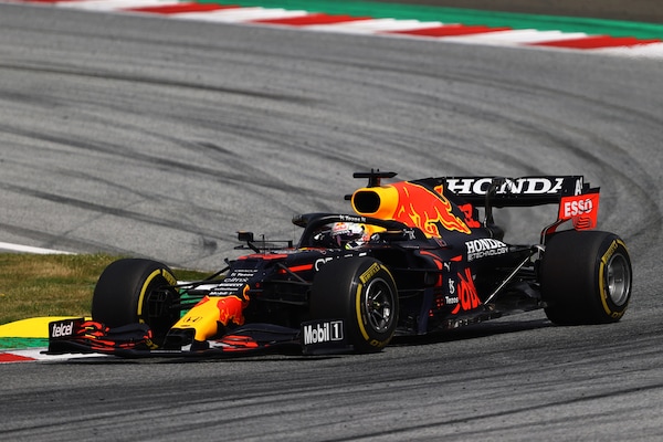 GP Stiria: vittoria per Max Verstappen, 6° Sainz davanti a Leclerc