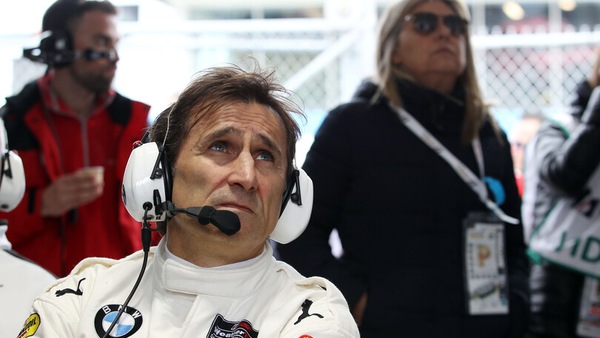 Zanardi, parla la moglie: “Alex stabile, ma il percorso è lungo”