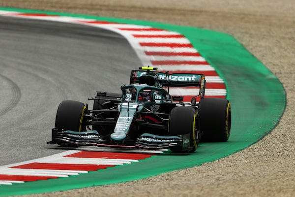 Vettel: "Contento per noi e per il ritorno del pubblico, ma nessuna illusione"