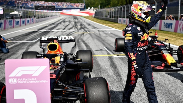 Pole bis di Verstappen in Austria: "Felice, ma non del modo in cui sono arrivato primo"