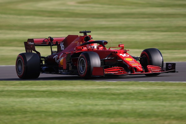 Leclerc commenta la qualifica: "Complicate, ma divertenti"