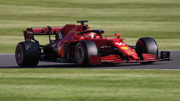 Leclerc commenta la qualifica: "Complicate, ma divertenti"