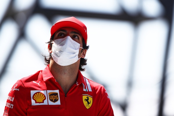 GP Ungheria, Sainz: "Speriamo che caldo e pista ci aiutino"
