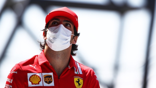 GP Ungheria, Sainz: "Speriamo che caldo e pista ci aiutino"