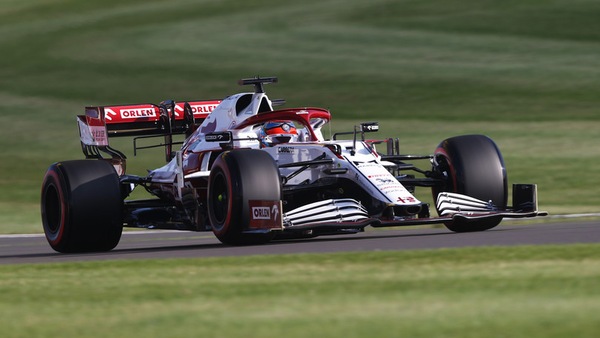 Raikkonen sbotta in radio: "Ci serve una macchina più veloce!"