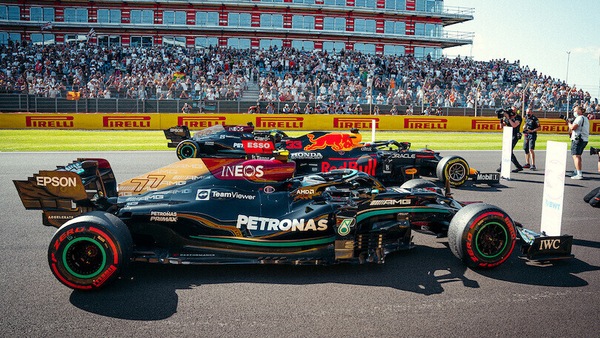 Mercedes: "Gli sviluppi hanno ridotto il gap dalla Red Bull"