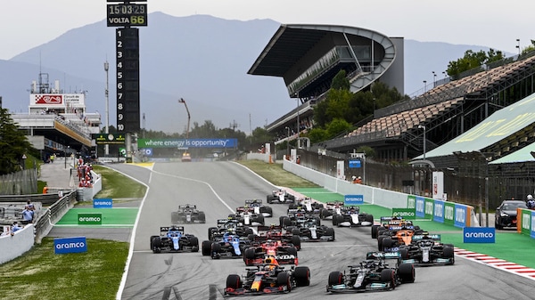 Calendario F1 2022: torna Barcellona con i test, poi il Bahrain
