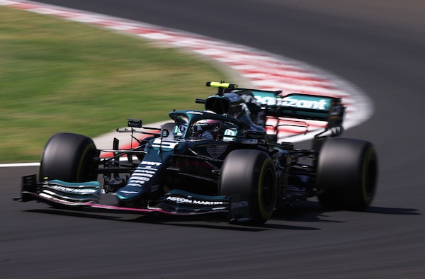 FP2, Vettel: "Bene, ma dobbiamo lavorare sul bilanciamento"