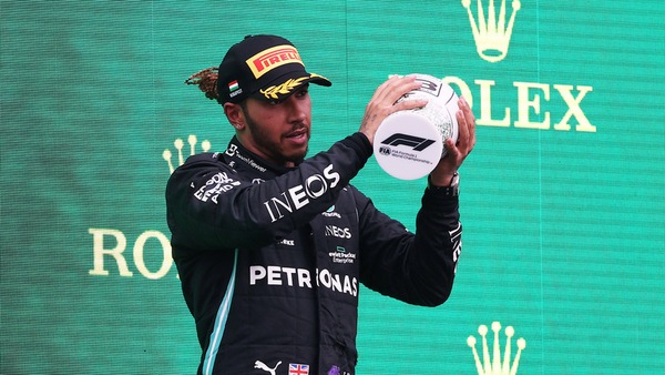 Hamilton, malore e sospetto di Long Covid: "Gara difficile. Pazzesco: ero da solo in griglia in ripartenza"