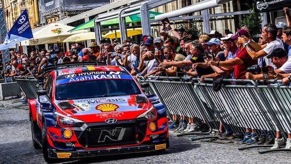 Rally d'Ypres: continua lo straordinario dominio Hyundai