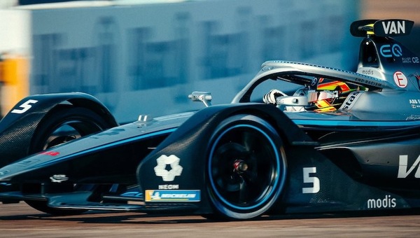 ePrix Berlino, qualifica gara2: Vandoorne in pole, Mercedes verso l'addio