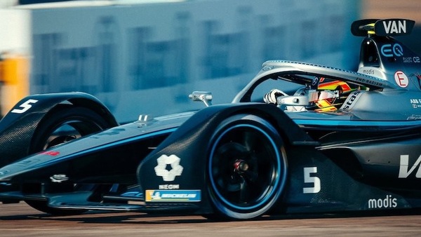 ePrix Berlino, qualifica gara2: Vandoorne in pole, Mercedes verso l'addio