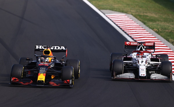 F1, in arrivo il nuovo premio a chi compie più sorpassi