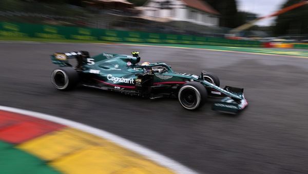 GP Belgio, incidente per Norris, Vettel: "Cosa c***o avevo detto?"