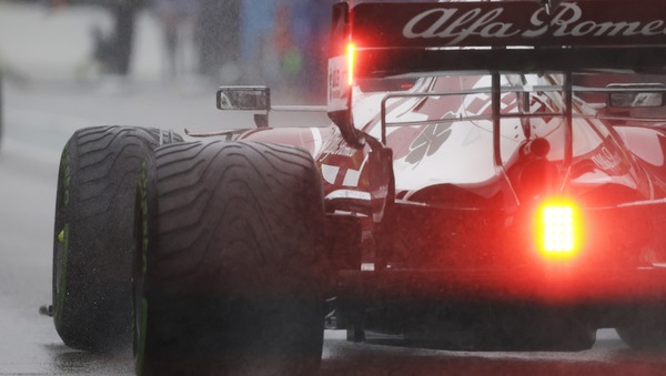 Alfa Romeo contesta i giri dietro SC nel GP del Belgio