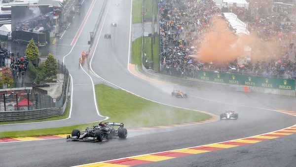 Il GP del Belgio secondo Ecclestone: "Io avrei fatto così. Ha ragione Lewis"