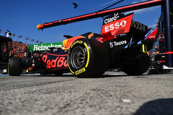 GP Olanda, FP3: Verstappen in vetta, poi le Mercedes