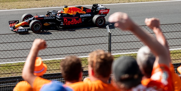 Verstappen: "Mercedes avvantaggiata a Monza"