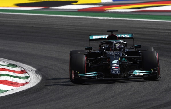 Hamilton: "5° posto solo colpa mia, sarà vittoria facile per Verstappen"