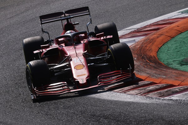 Leclerc: "Ho dato il 200%, ma i tifosi non sono contenti di vedermi 4°a Monza"