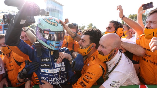 Ricciardo: "Ho fatto finta di andare piano ma oggi a Monza mi sono scatenato"