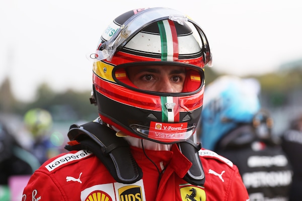 Sainz assicura: "Non farò più errori". E sul botto tra Hamilton e Verstappen...