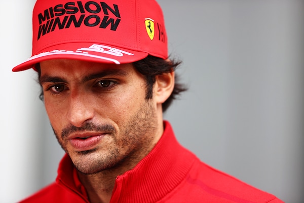Sainz aspettando la PU aggiornata : "Renderà le cose più semplici"