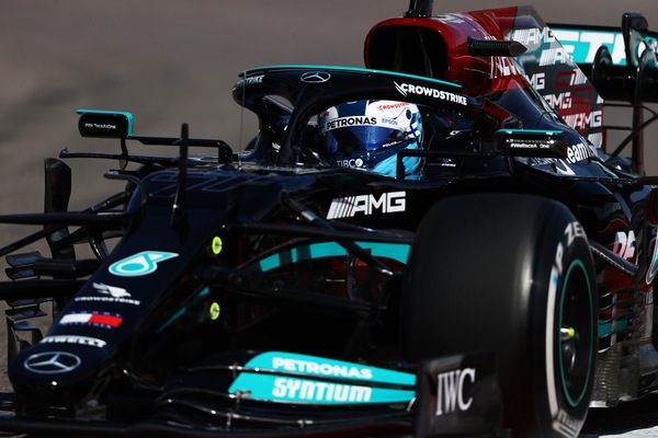 GP Russia, FP2: volano le Mercedes, Sainz 7°e Leclerc 10°