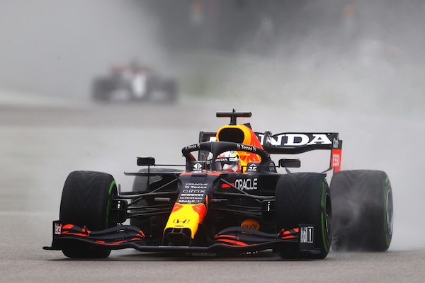 Horner e il fattore pista: "Con Mercedes ce la giocheremo 50:50"