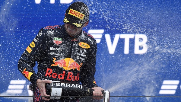 Max supera la prova carattere