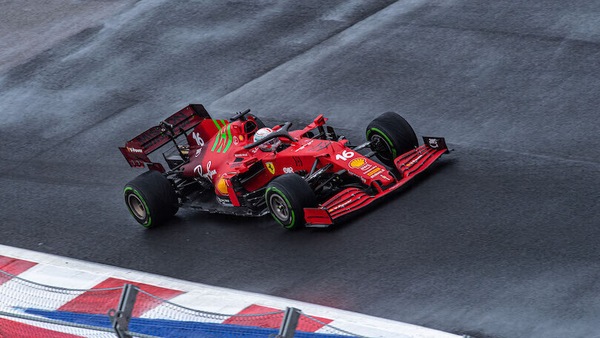 Ferrari, Rueda analizza il dilemma tattico con Leclerc