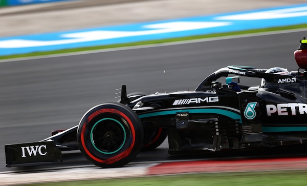 Bottas vuole vincere: "L'unica cosa da fare quando parti davanti è pensare alla gara"