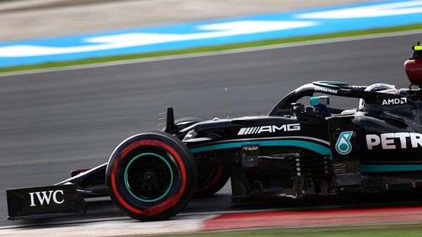 Bottas vuole vincere: "L'unica cosa da fare quando parti davanti è pensare alla gara"