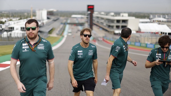 GP USA, Vettel sconterà una penalità per sostituzione della PU