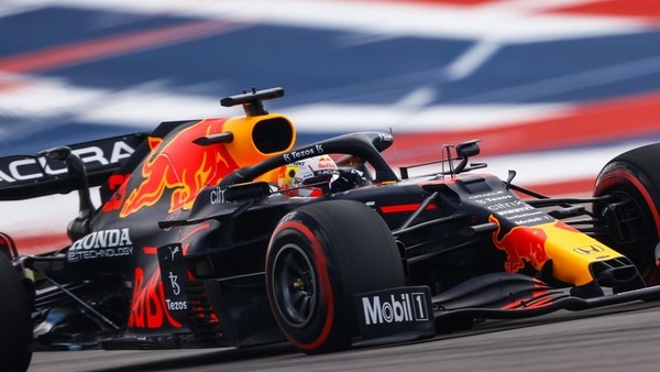 Verstappen: "Io e Lewis davanti? E' ciò che vuole la gente"