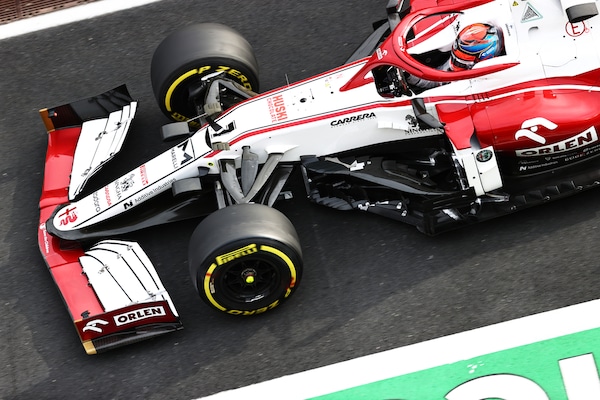 GP Usa amaro per l'Alfa: dal contatto di Kimi al team radio brusco di Giovi