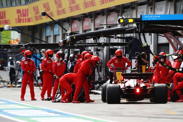 Sainz ed i pit stop: "Molti punti persi, attenzione a quando conteranno di più"