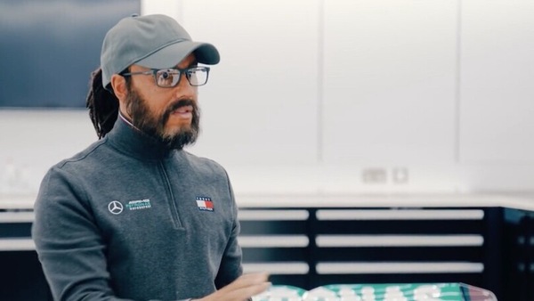 Hamilton l'ingegnere, la sorpresa social e l'impegno sociale