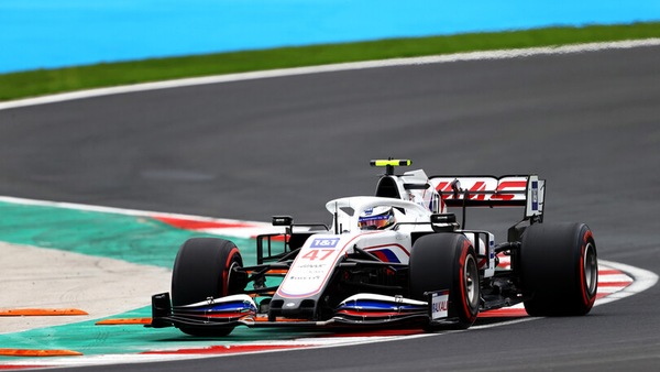 Haas 22, ottimismo Steiner: "Sviluppo positivo, torneremo nel gruppo"