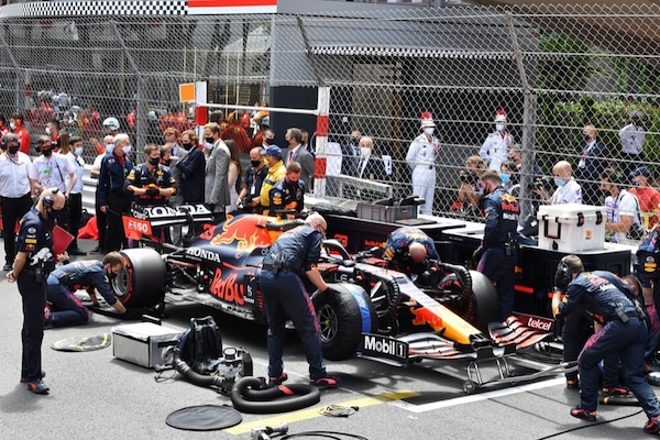 Red Bull e Newey sempre al top nei gran finali