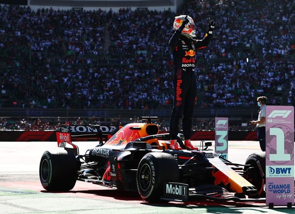 Verstappen: "Partenza super? C'era spazio e ho frenato più tardi possibile"