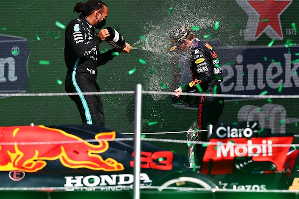 F1, Classifica Mondiale Piloti aggiornata: Verstappen a +19 da Hamilton