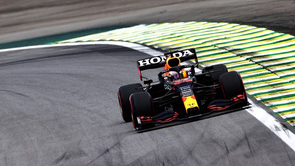 Verstappen: "Hamilton col motore nuovo? Non è uno shock". Ma Max rischia una penalità