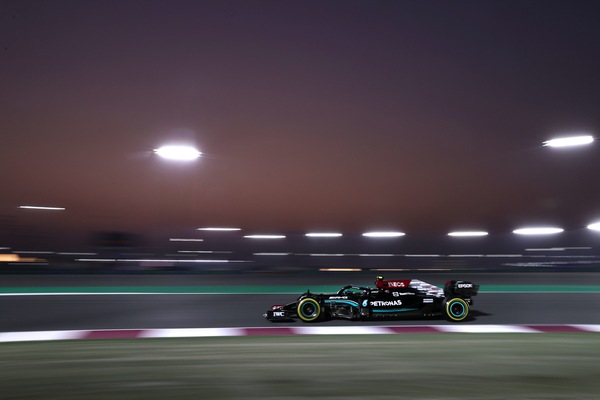 GP Qatar, FP2: Bottas davanti a Gasly, Ferrari lontane