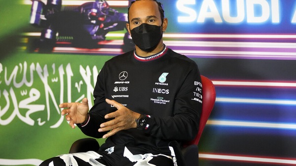Hamilton: "Non sono a mio agio qui. Il mondiale? Lotto più sereno che mai"